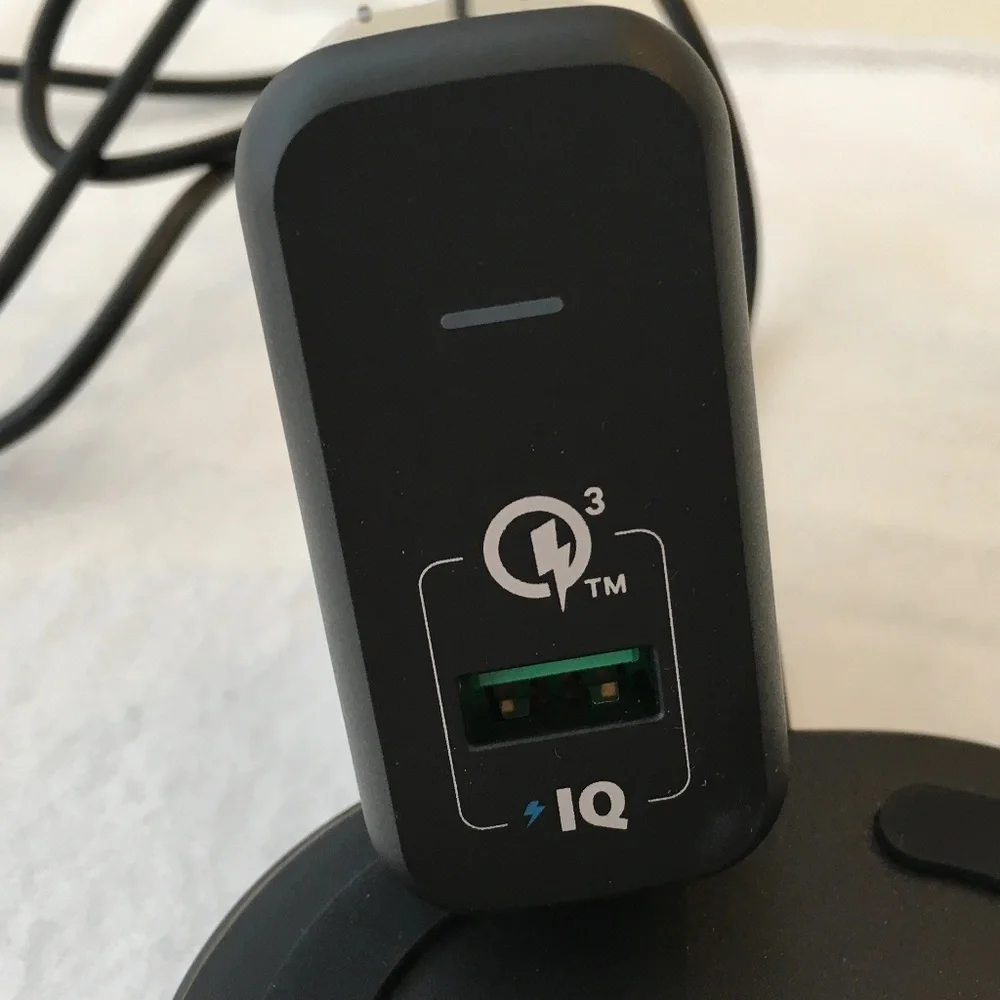 ANKER PowerPort Wireless Fast Charging Pad